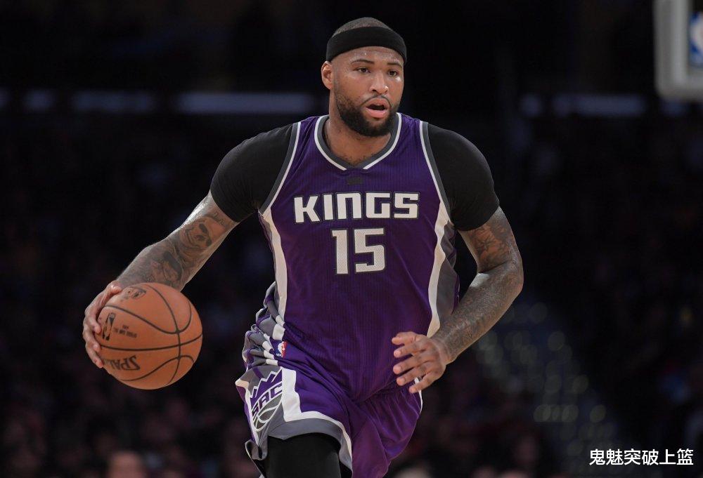 参加或缺席 参加或缺席